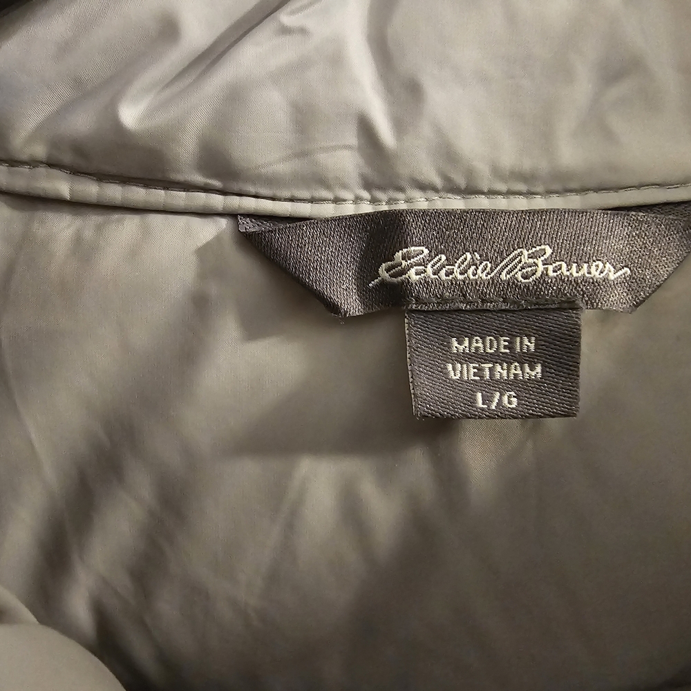 Eddie Bauer vest - Picture 3 of 7
